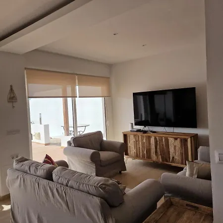 Villa Luxurious 3 Bedroom Villa With Stunning Views *